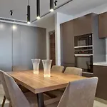 Sea Front Spacious Valletta Views * Sliema