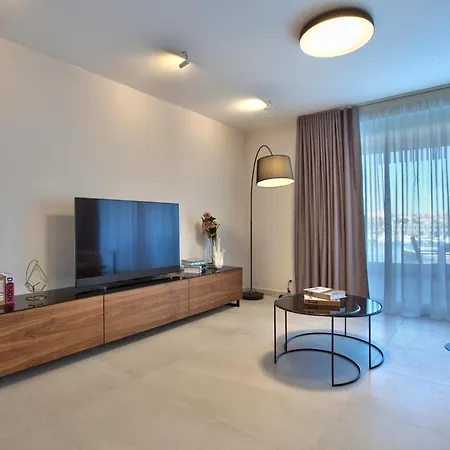 Appartement Sea Front Spacious Valletta Views *