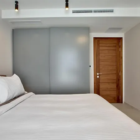 Sea Front Spacious Valletta Views Appartement *