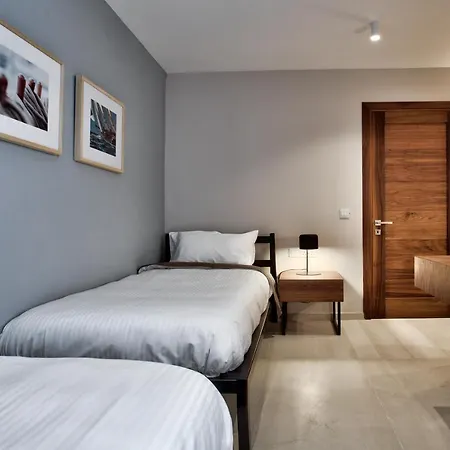 Sea Front Spacious Valletta Views Appartement