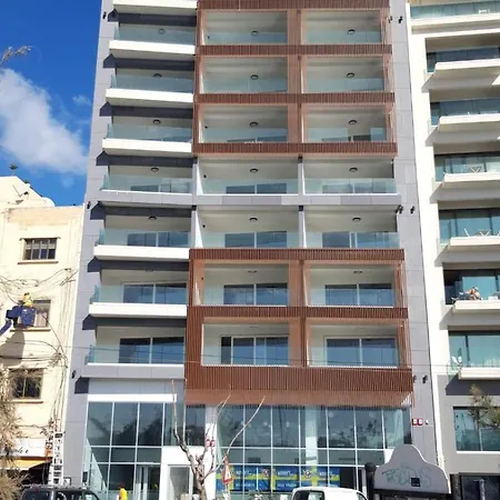 Sea Front Spacious Valletta Views *