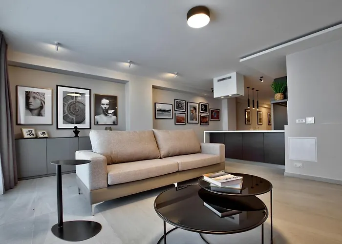 Sea Front Spacious Valletta Views شقة