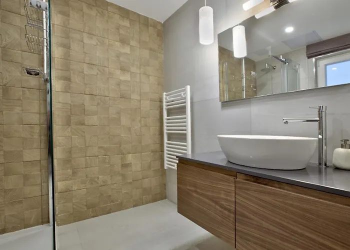 Sea Front Spacious Valletta Views شقة *